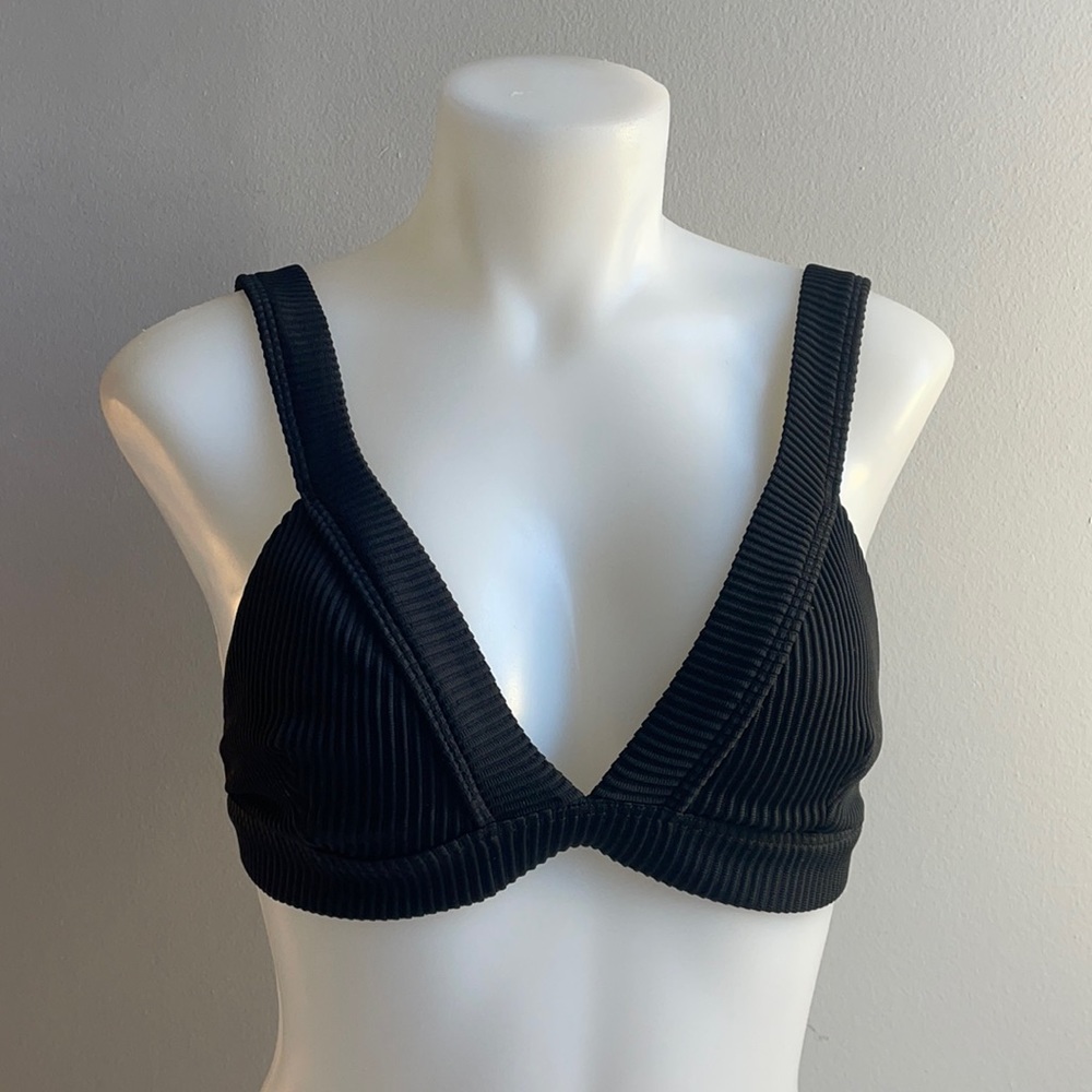 Black Ribbed Hollister Bikini Top Size Small